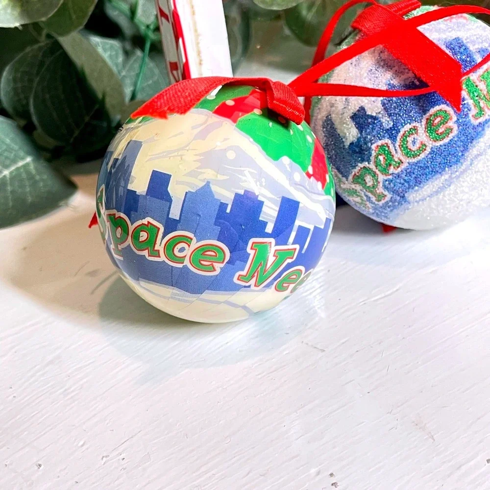 Seattle‎ Washington Space Needle Christmas 4 Ornament Set Holiday Gift Box
